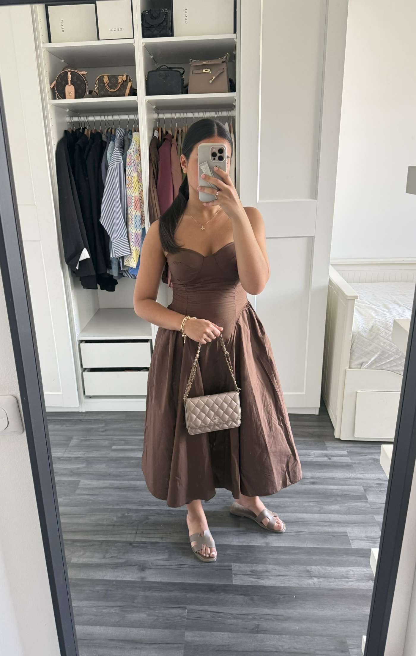Robe alba courte